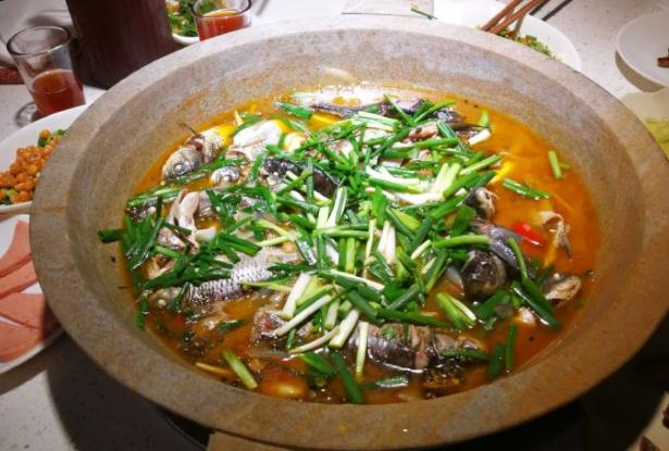 石鍋土鯽魚 石鍋土鯽魚