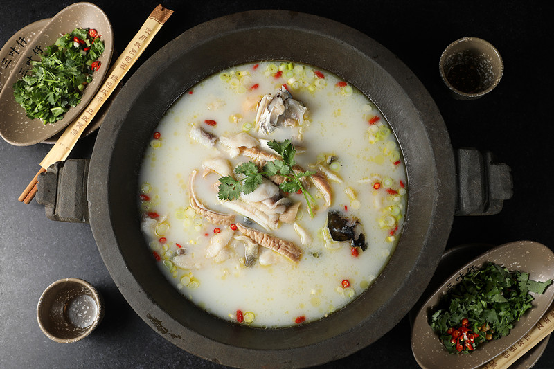 鮮椒肥腸魚(yú)鍋底